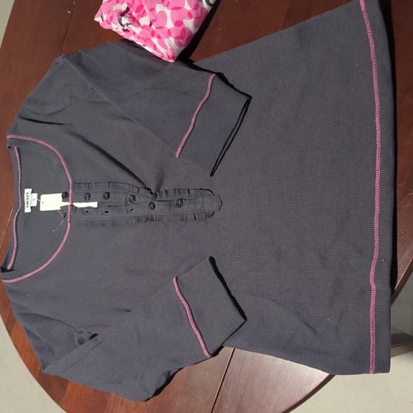 DKNY Pajama Set - Charcoal and Pink HeartsÚL - Picture 2 of 4